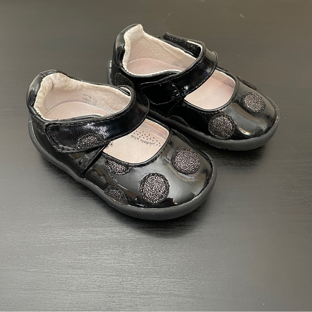 Pediped Toddler Girl Black Polka Dot Grip N Go Shoes - size 4